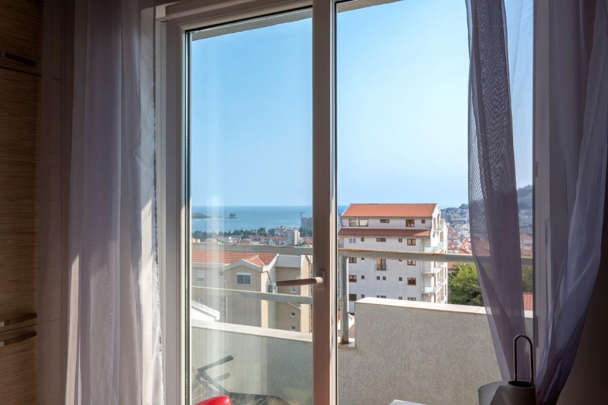 Comfortable 2 bedroom apartment with sea view in Lazi area, Budva 29