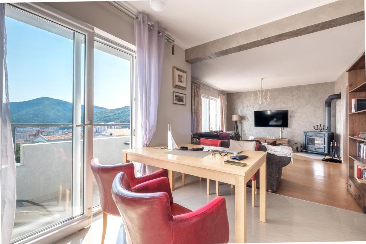 Comfortable 2 bedroom apartment with sea view in Lazi area, Budva 31