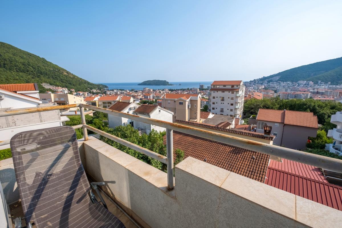 Comfortable 2 bedroom apartment with sea view in Lazi area, Budva 34