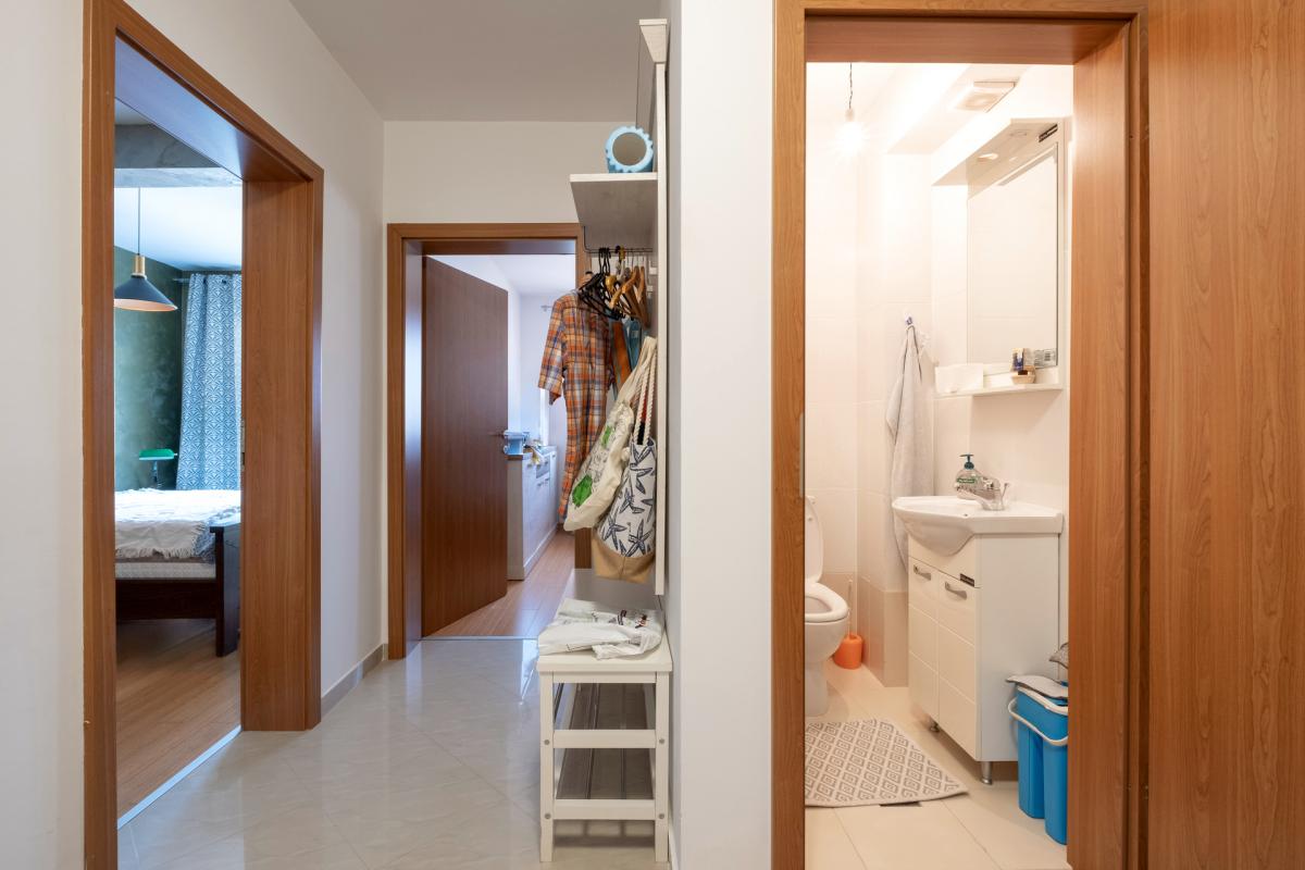 Comfortable 2 bedroom apartment with sea view in Lazi area, Budva 6