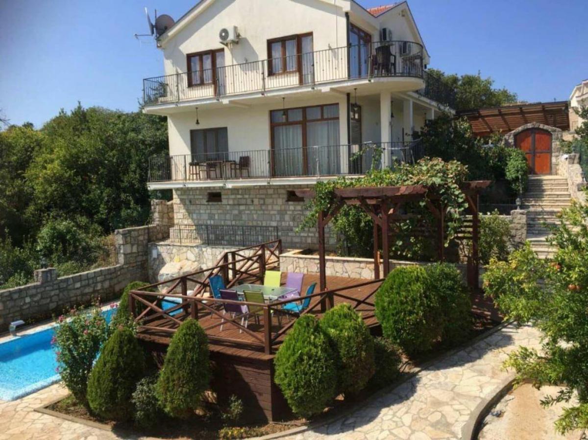 Exclusive apartment just steps from the sea with panoramic views – Bigovo 20