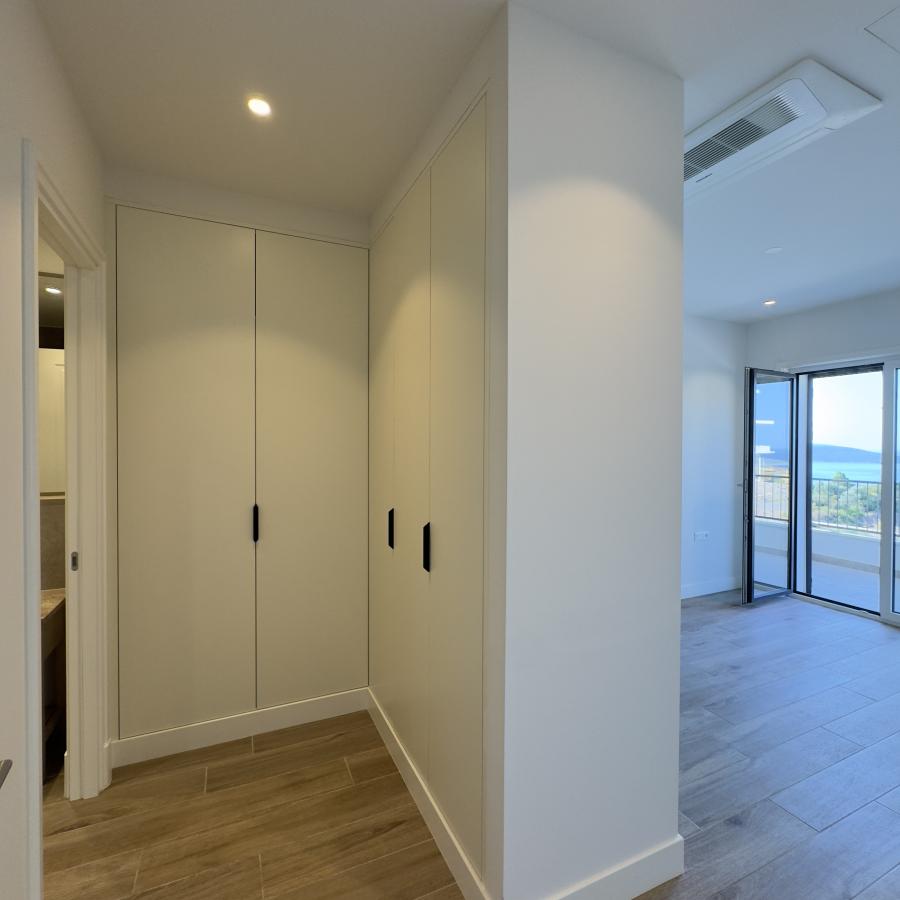 Dvosoban stan u Tivtu, 98m² 26