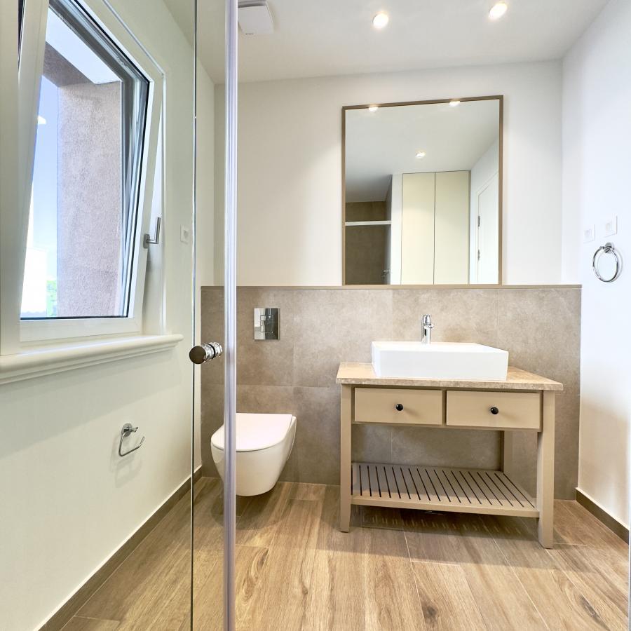 Dvosoban stan u Tivtu, 98m² 53