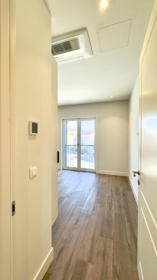 Dvosoban stan u Tivtu, 98m² 54