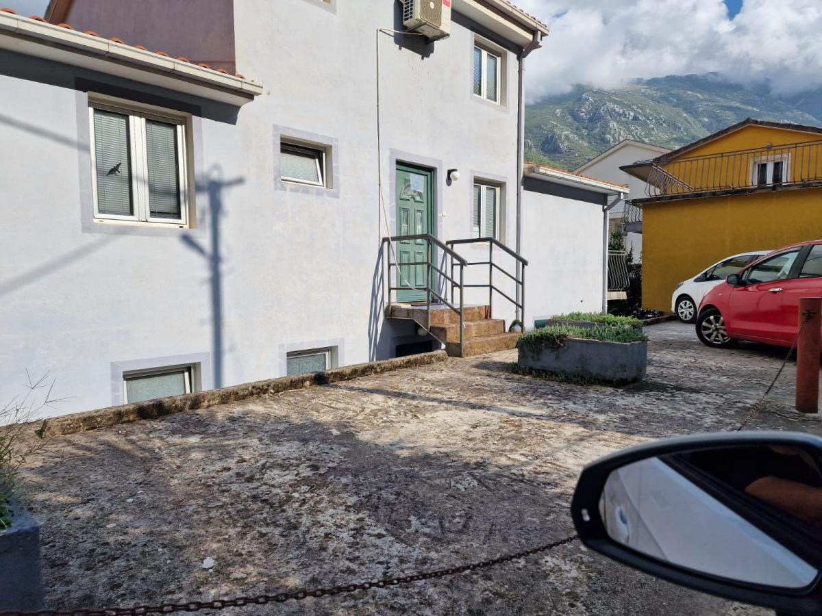 Two Apartments in Kotor, Muo – 69 m2 + Terrace 2