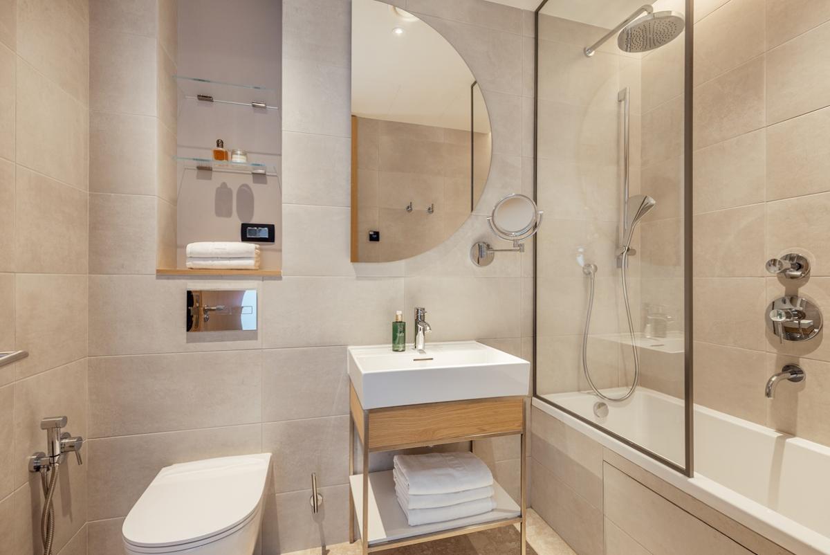 Luxury Penthouse with Sea Views in Porto Montenegro 32