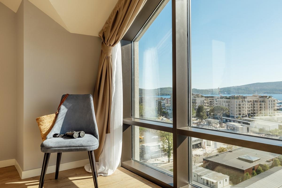 Luxury Penthouse with Sea Views in Porto Montenegro 47