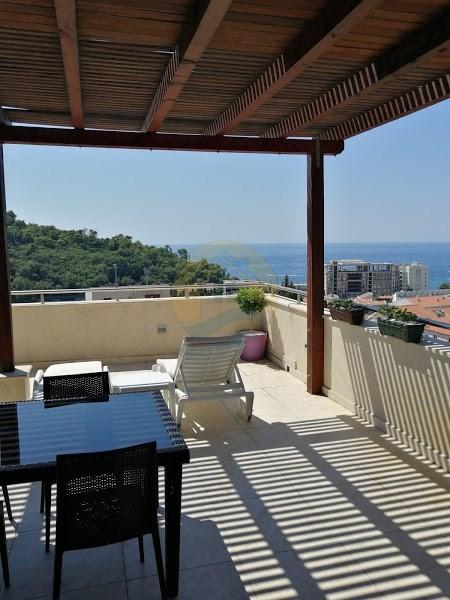 Četvorosoban stan u Budvi, 200m² 14