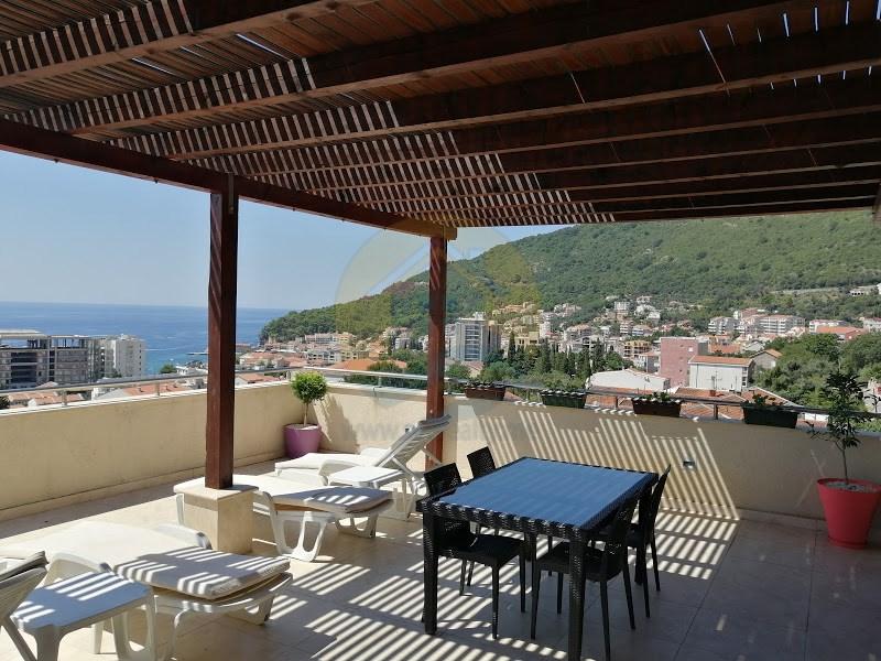 Četvorosoban stan u Budvi, 200m² 15