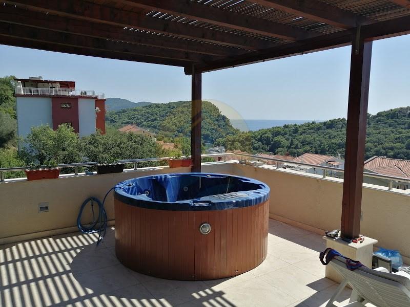 Četvorosoban stan u Budvi, 200m² 19