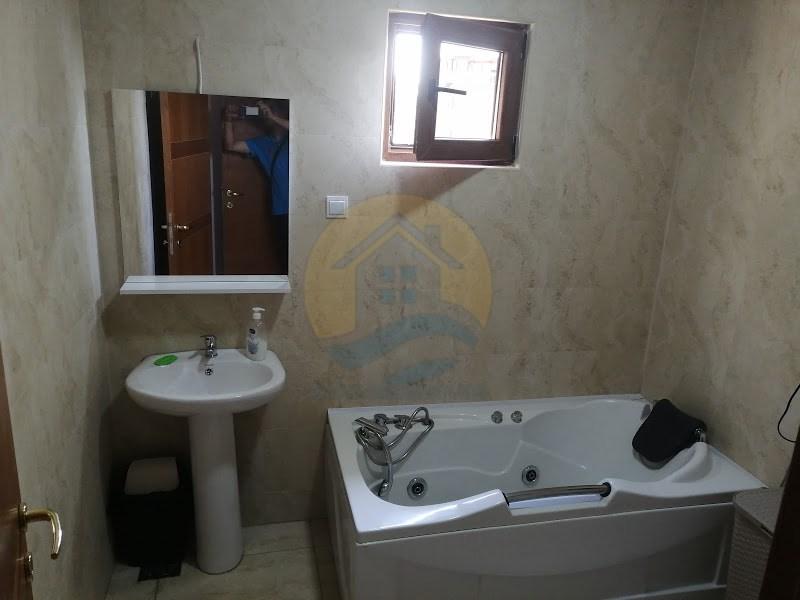 Četvorosoban stan u Budvi, 200m² 21