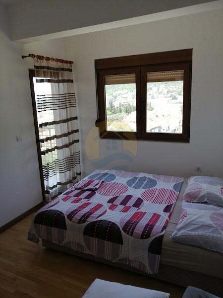 Četvorosoban stan u Budvi, 200m² 9