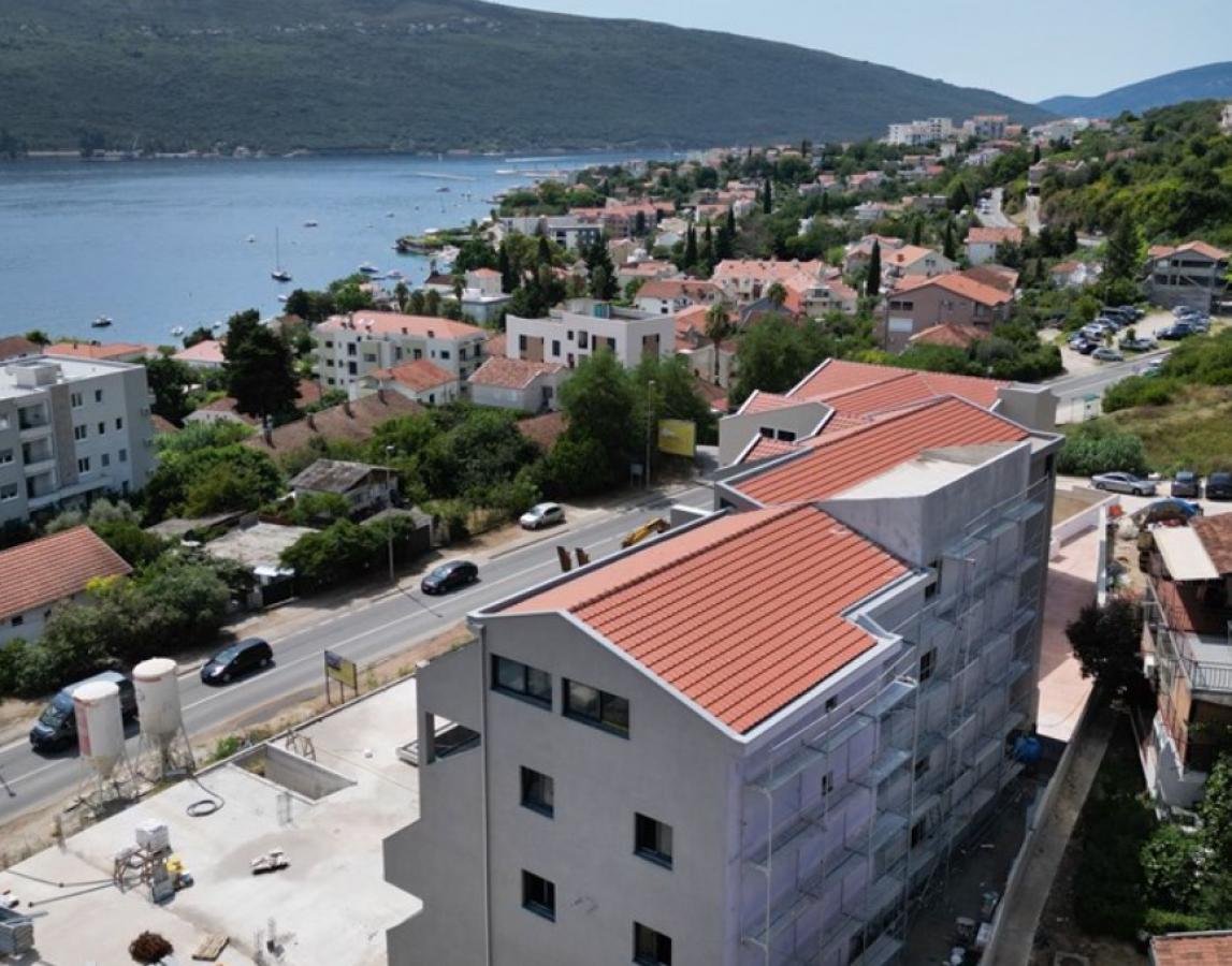 Jednosoban stan u Herceg Novom, 50m²