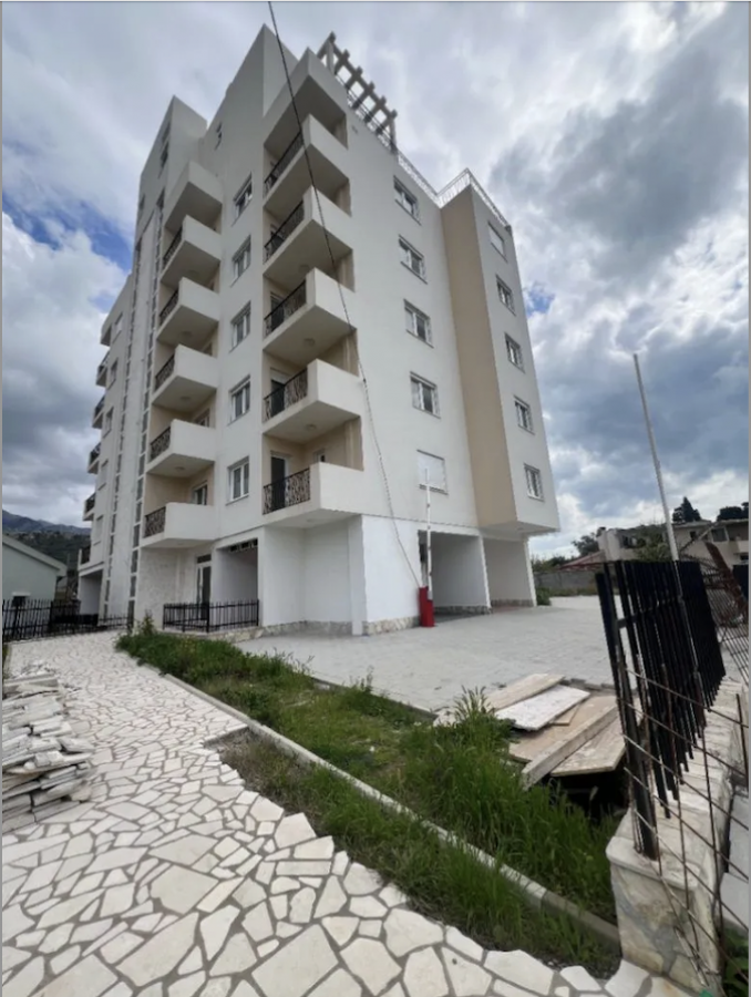One-bedroom apartment in a new building - Makedonsko naselje, Bar 2