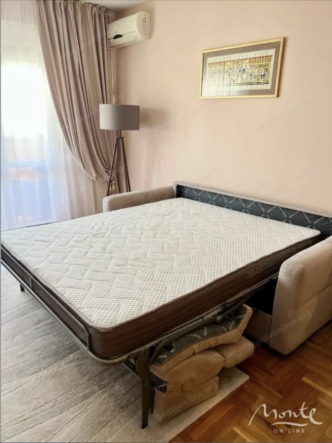 For sale: Modern one-bedroom apartment in the heart of the city - Bar 6