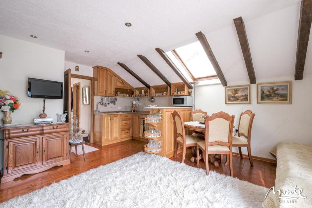 Beautiful three-story holiday house with panoramic sea view in the village of Stoliv 20