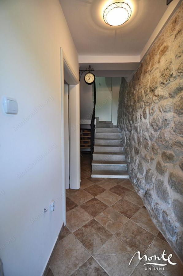 Renovated stone house a few steps from the sea 12