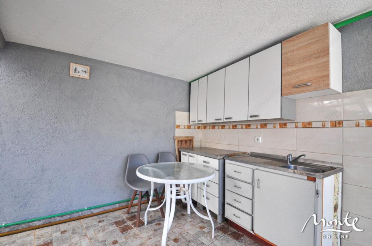 Family 3-storey house with garage and view of the bay in Lepetane, Tivat 23
