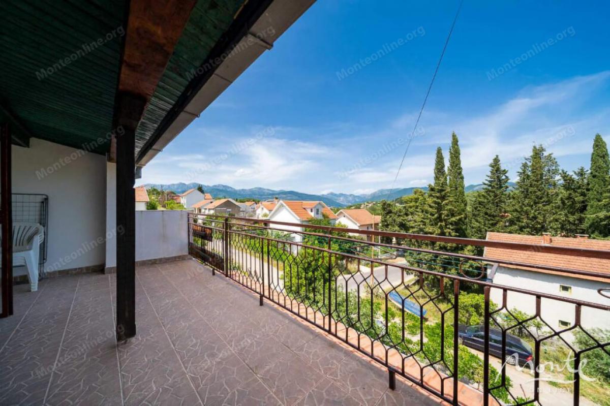 Kuća u Tivtu, 250m² 3