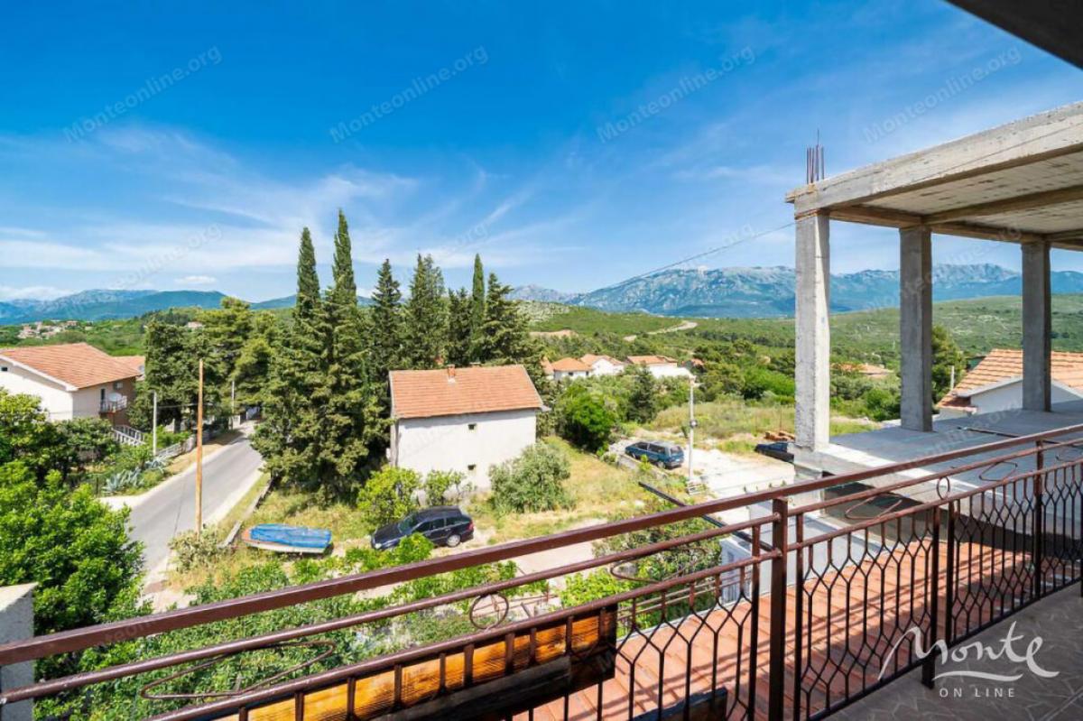 Kuća u Tivtu, 250m² 5