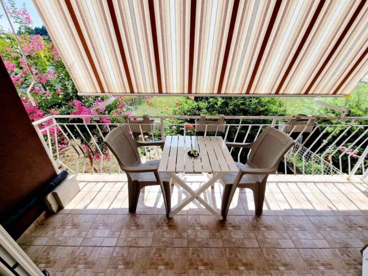 Furnished house with 3 bedrooms in Radovici village, Lustica 10