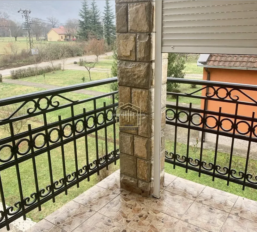Kuća u Danilovgrad, 170m² 2
