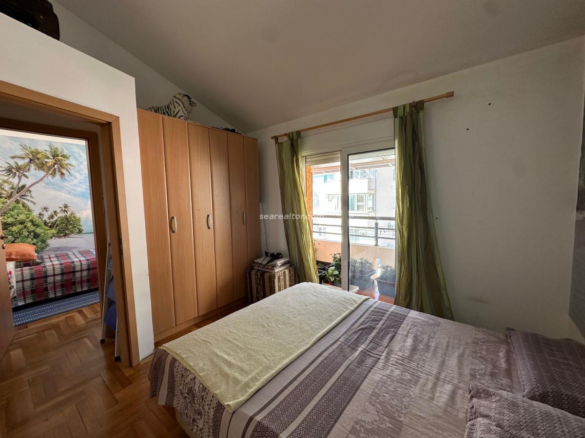 Two-room apartment with sea view and parking, Budva, Lazi 14
