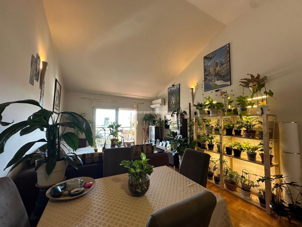 Two-room apartment with sea view and parking, Budva, Lazi 3