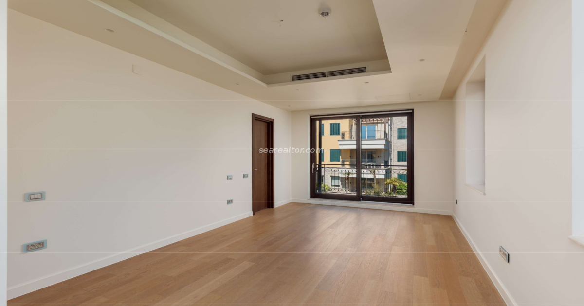 Luxury Apartment with Terrace, Jacuzzi, and Garage Parking in Portonovi 7