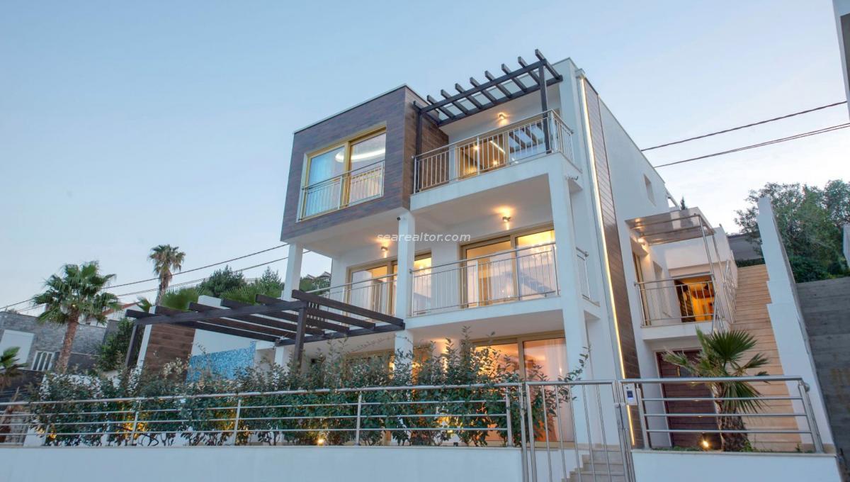 Kuća u Tivtu, 350m²