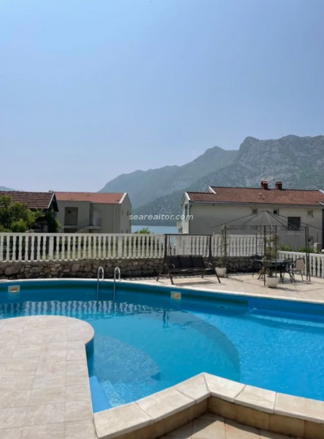 Multifunctional space, 189m2, Risan, Kotor 2