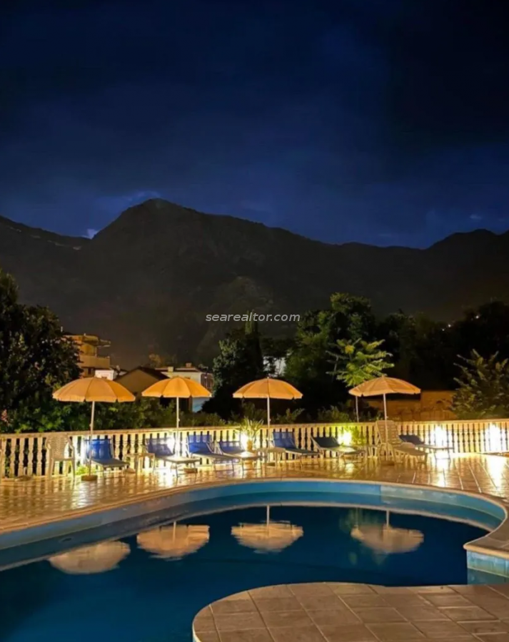 Multifunctional space, 189m2, Risan, Kotor 8