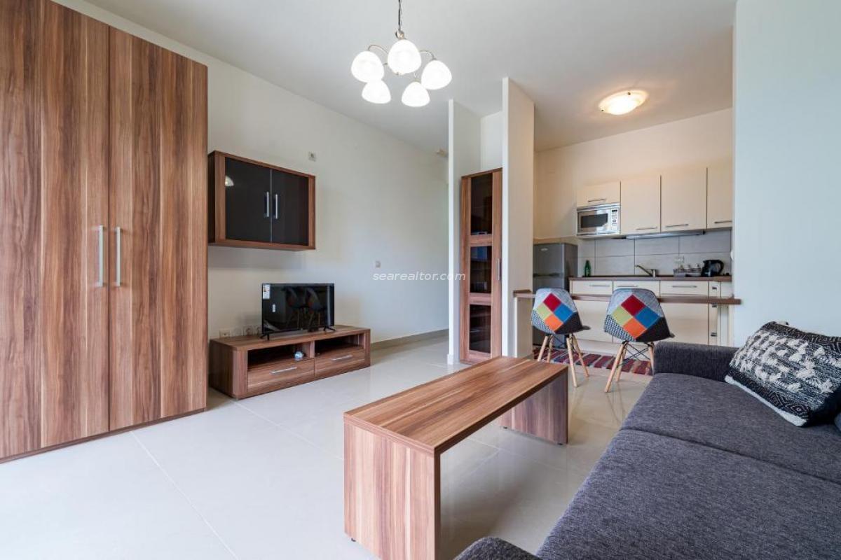 Studio apartment on the first line by the sea – Risan 4