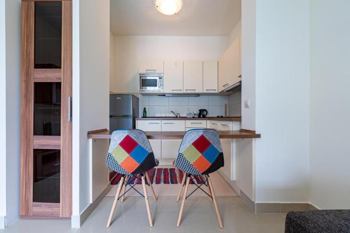 Studio apartment on the first line by the sea – Risan 6