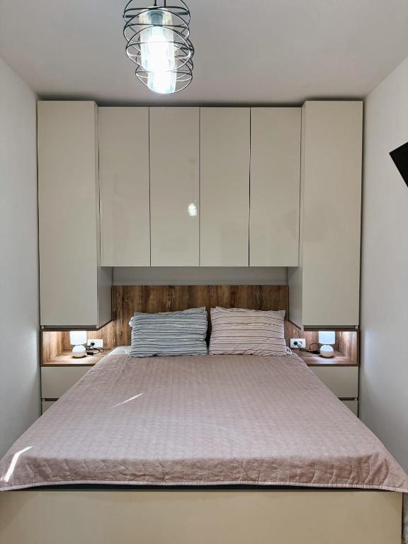 Modern one-bedroom apartment for rent in Tivat, Opatovo neighborhood — 9