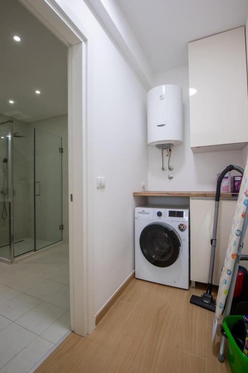 Modern one-bedroom apartment for rent in Tivat, Opatovo neighborhood — 11
