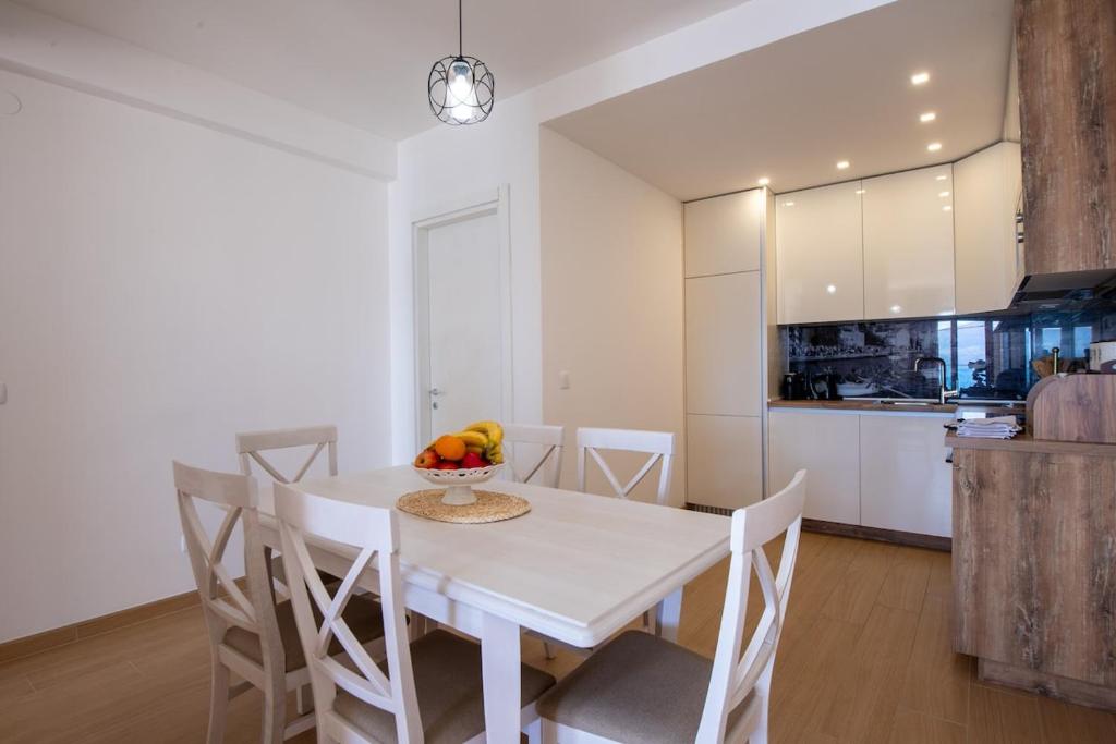 Modern one-bedroom apartment for rent in Tivat, Opatovo neighborhood — 6