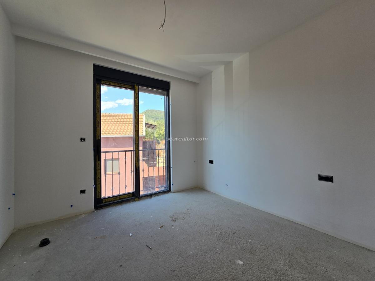 New two-bedroom apartment in Tivat - sea view 6
