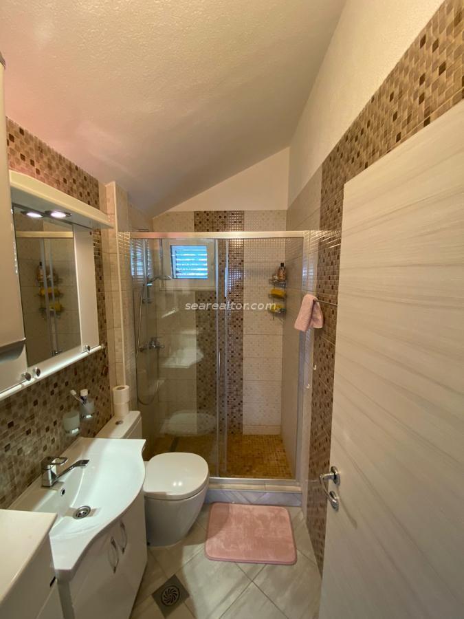 Penthouse in Sveti Stefan with sea view — 22