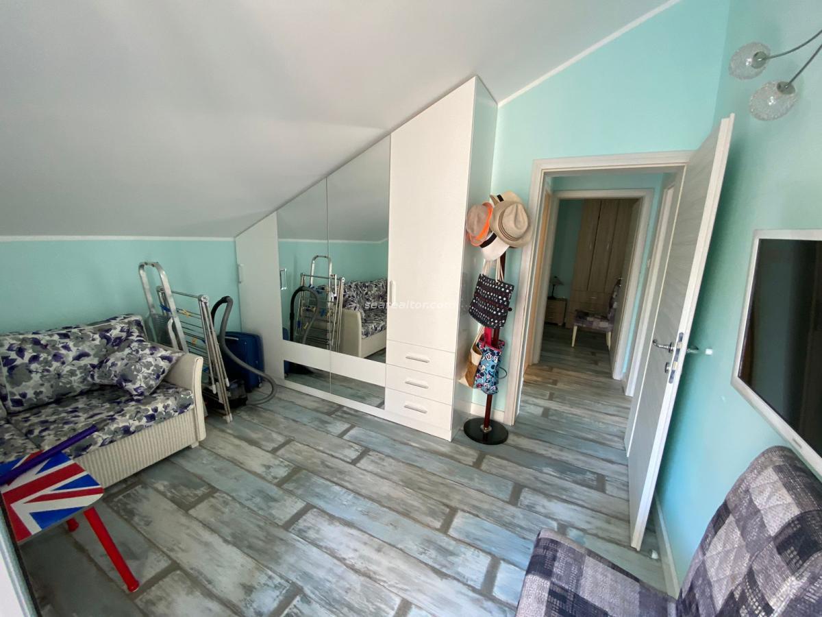 Penthouse in Sveti Stefan with sea view — 25