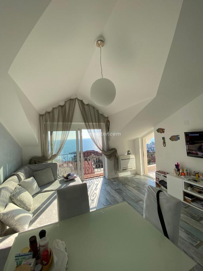 Penthouse in Sveti Stefan with sea view — 28