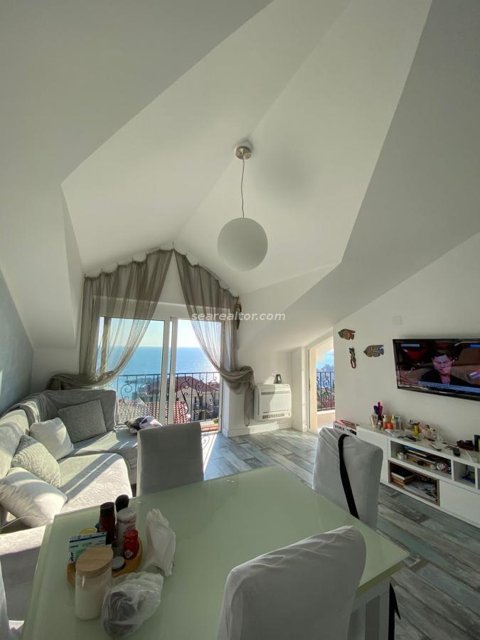 Penthouse in Sveti Stefan with sea view — 8