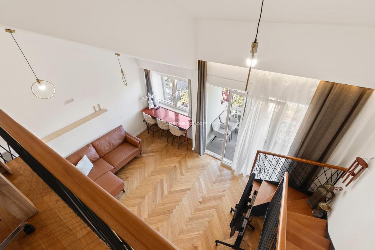 Dvosoban stan u Tivtu, 68m² — 3