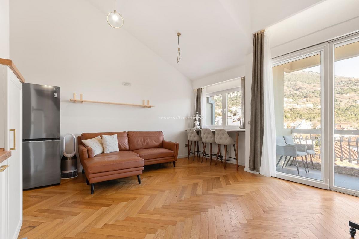 Dvosoban stan u Tivtu, 68m² — 7