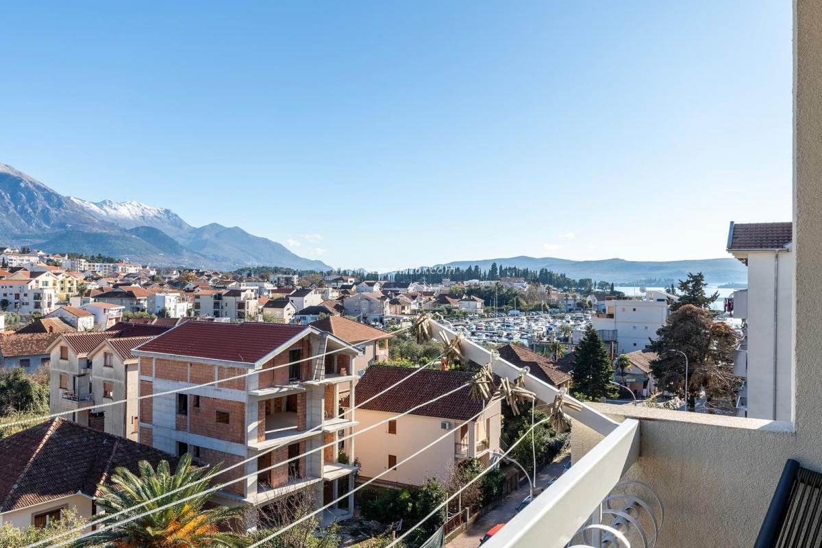 Dvosoban stan u Tivtu, 68m² — 9