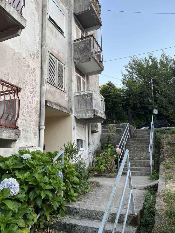 Two-bedroom apartment with 4 terraces in a quiet part of the city - Herceg Novi 15