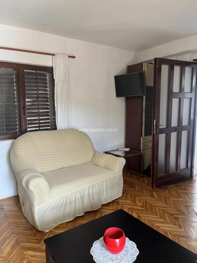 Two-bedroom apartment with 4 terraces in a quiet part of the city - Herceg Novi 3