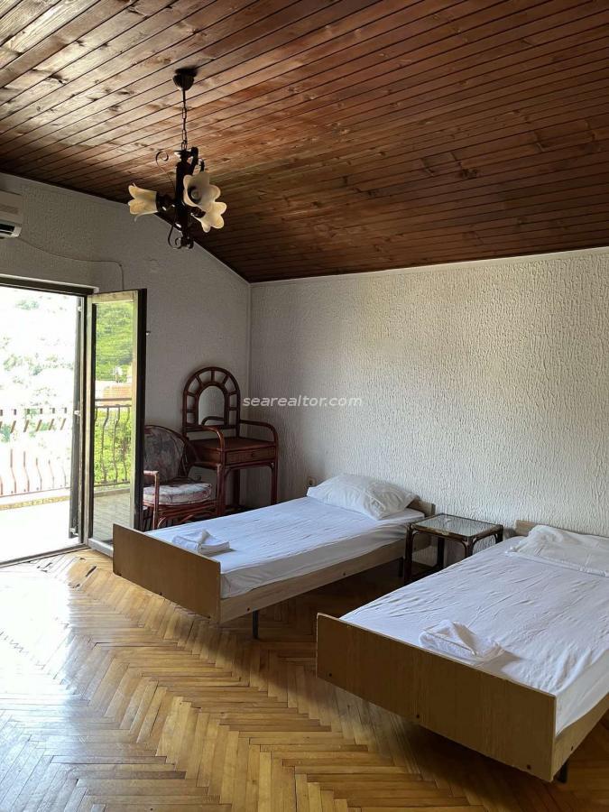 Two-bedroom apartment with 4 terraces in a quiet part of the city - Herceg Novi 9