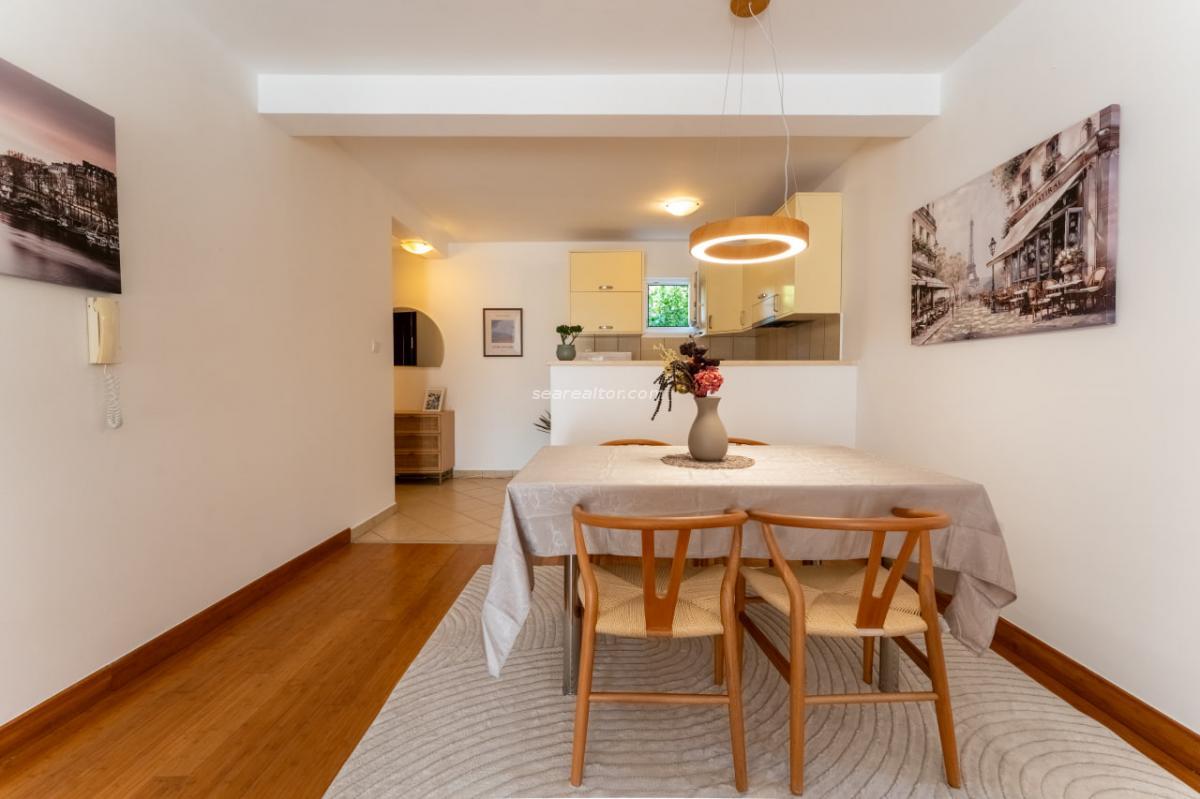 Dvosoban stan u Budvi, 68m² 3
