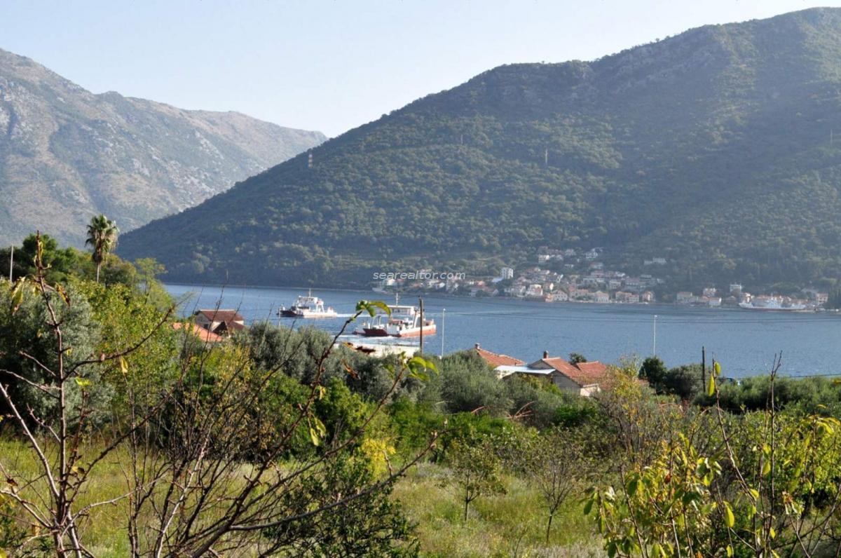 Building Plot for Sale in Kamenari With Sea View